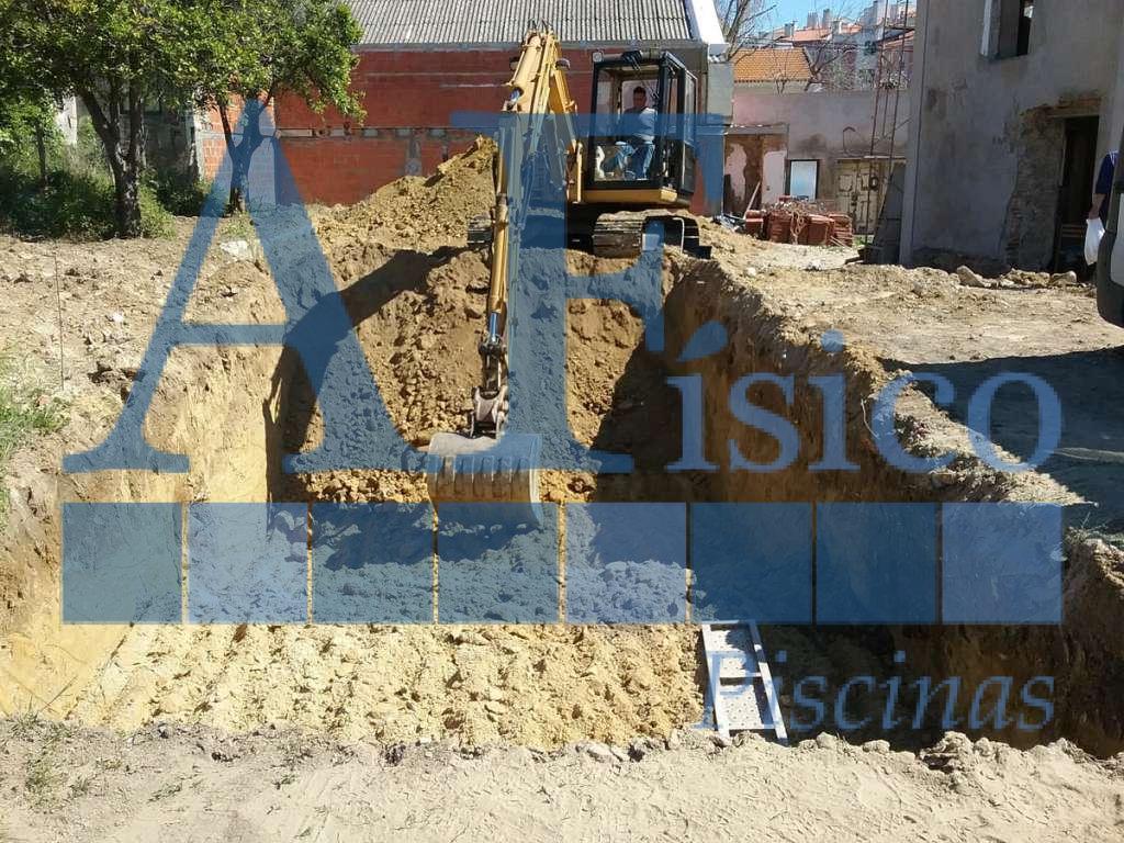 Projeto de construção de piscina em Ameixoeira - obras de construção