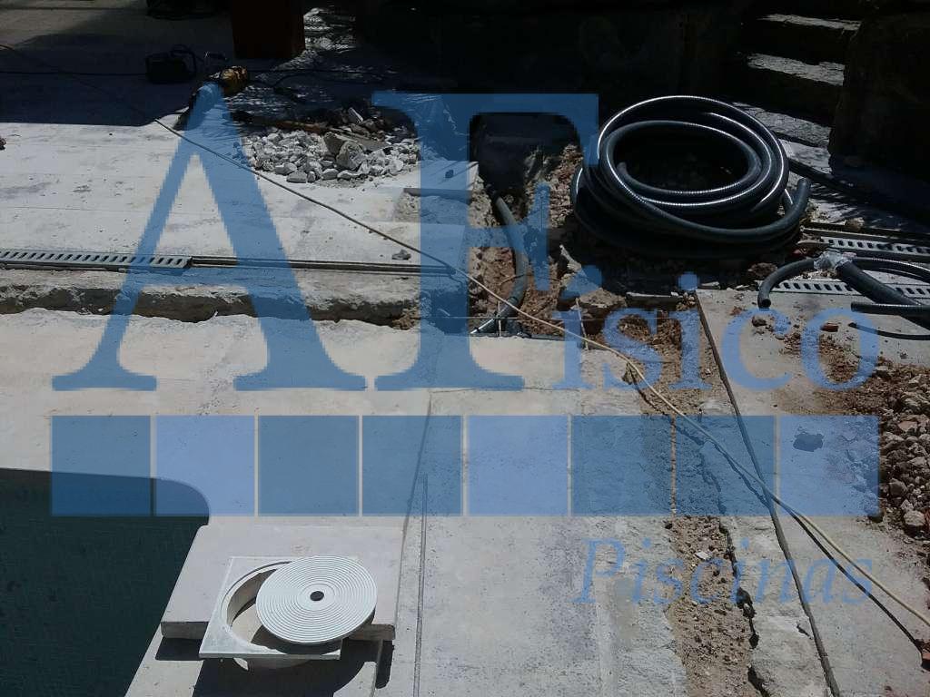 Projeto de recuperação de piscina na Charneca - obras de recuperação