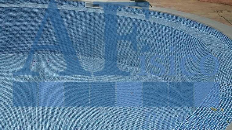 Projeto de recuperação de piscina no Estoril - fase final