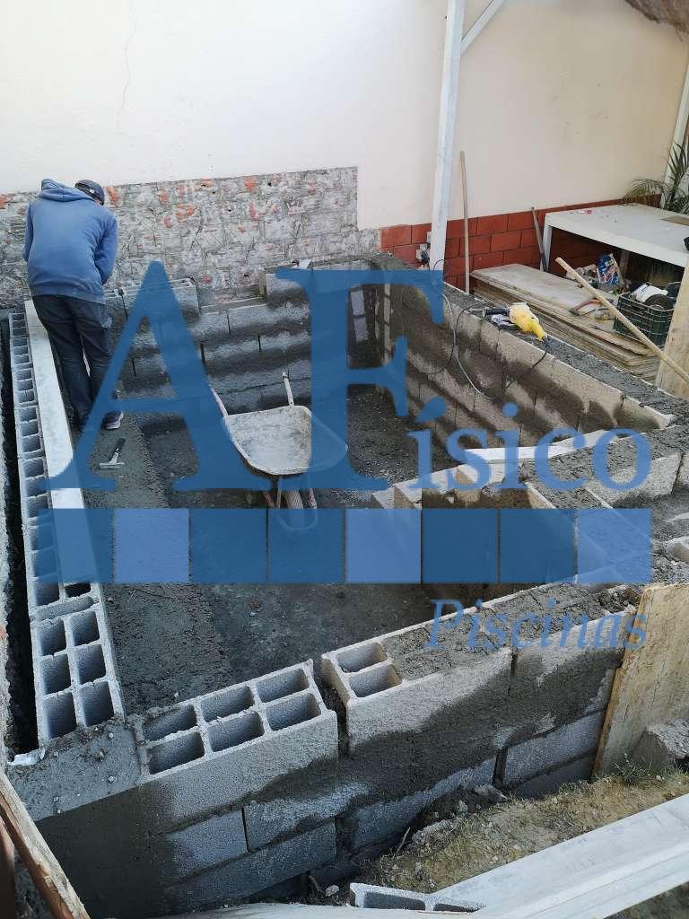 Projeto de recuperação de piscina - obras de reconstrução