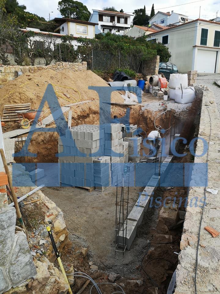 Projeto de construção de piscina em Malveira da Serra - obras de construção