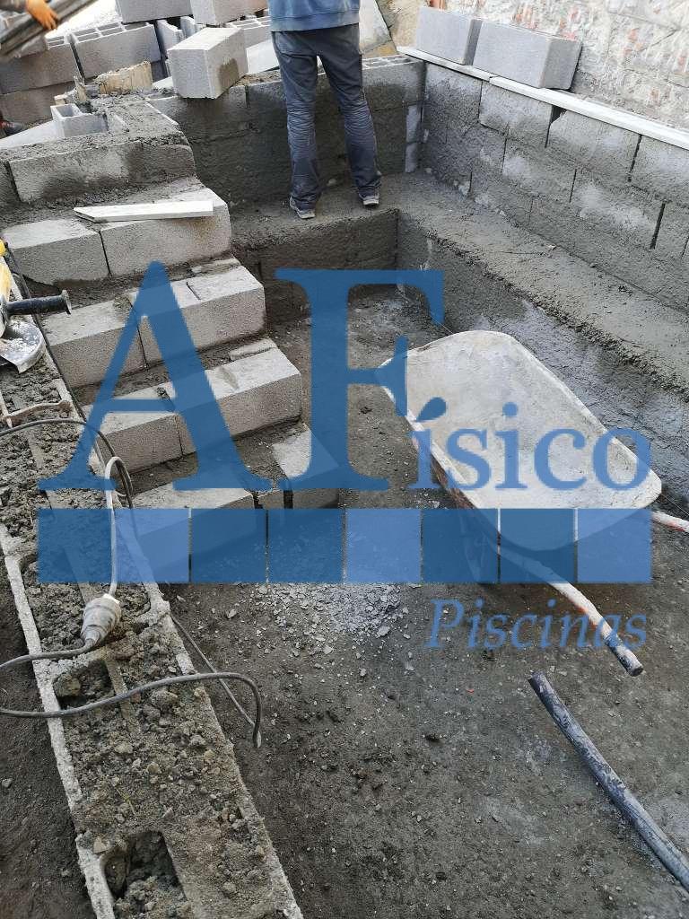 Projeto de recuperação de piscina - obras de reconstrução